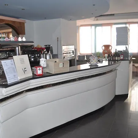 ホテル Castellani 3*